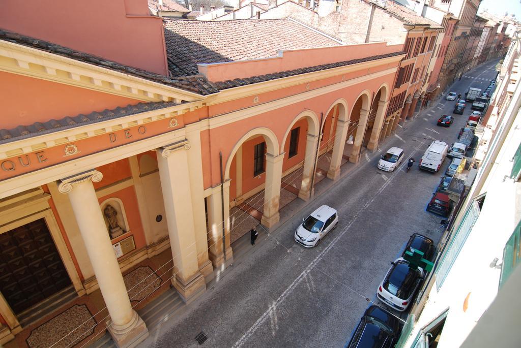 Santo Stefano Apartment *