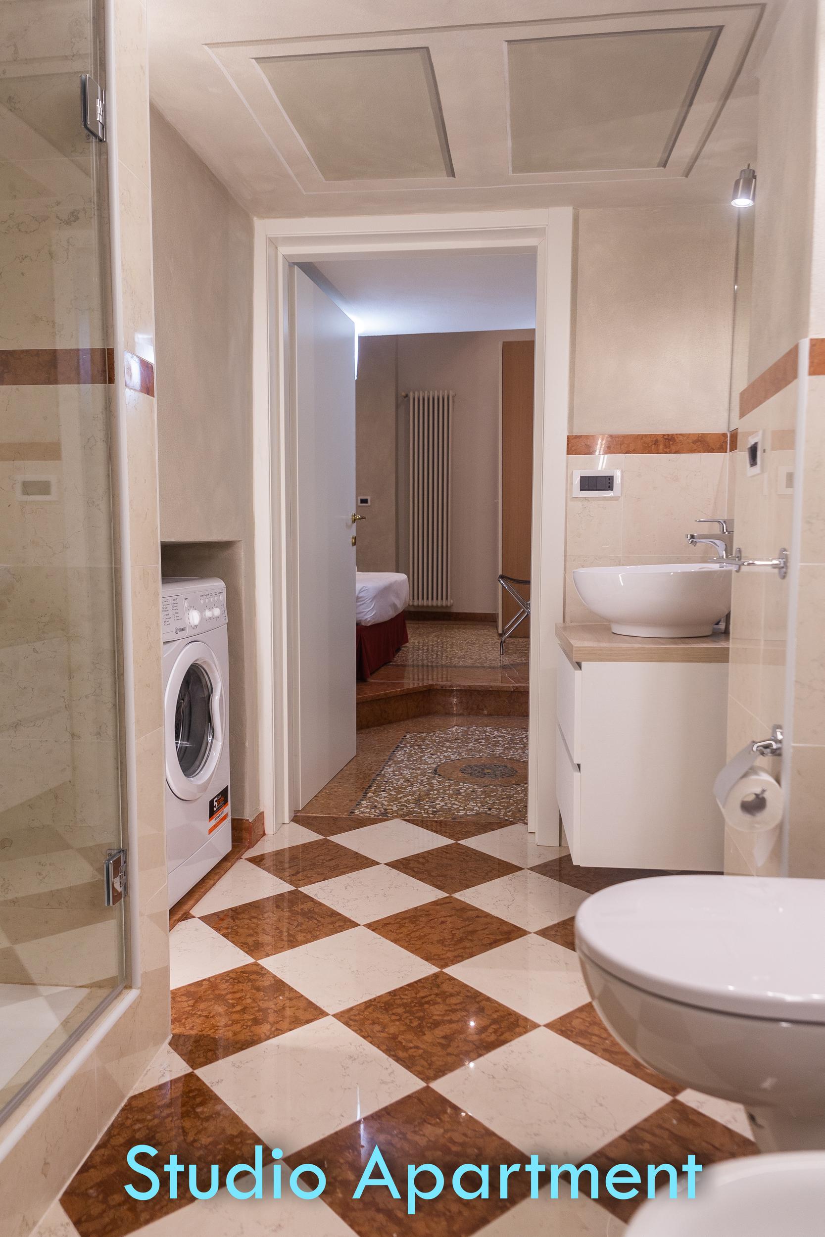 Santo Stefano Apartment
