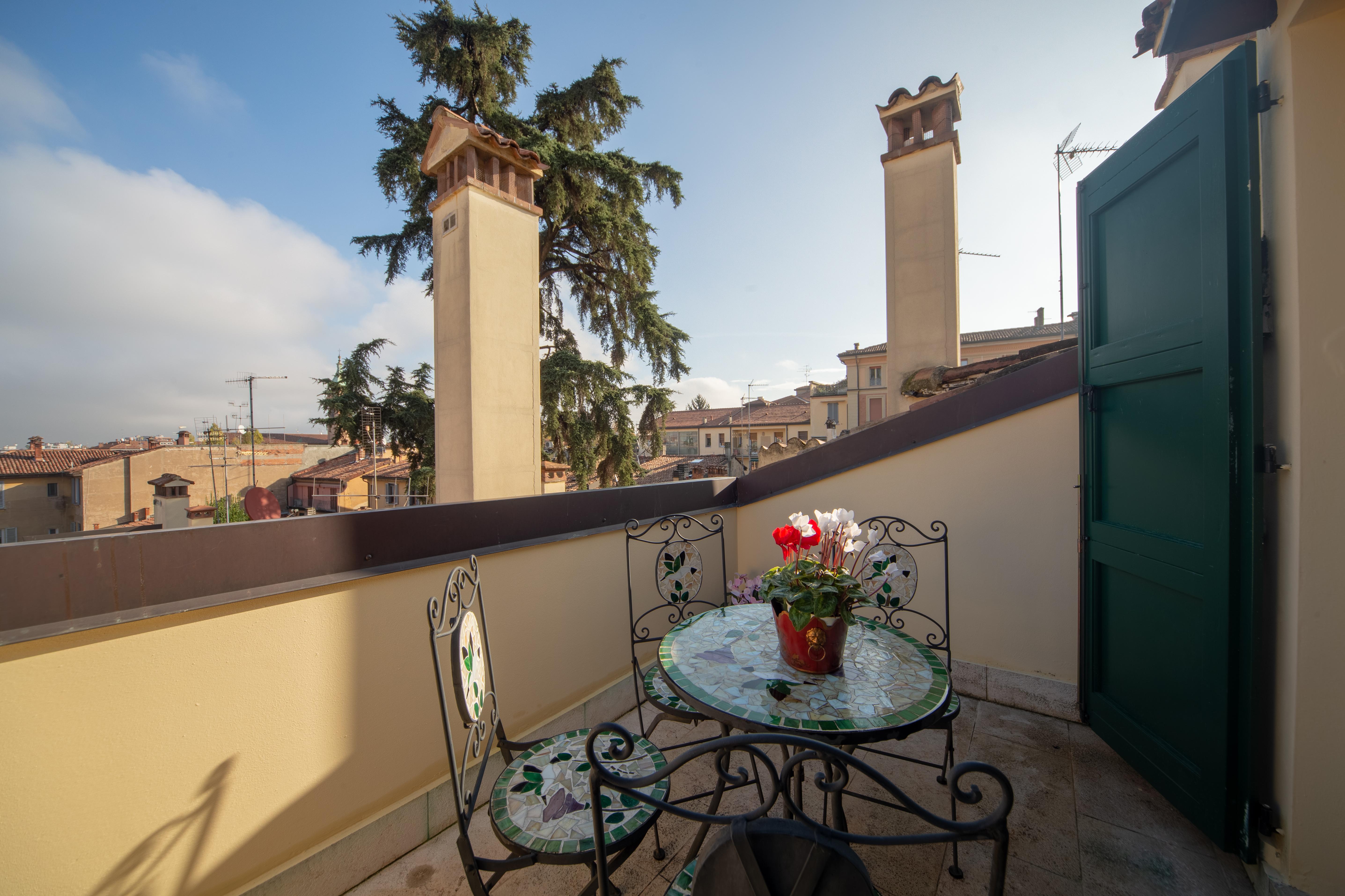Santo Stefano Apartment *